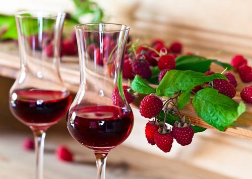 Домашнее малиновое вино. Как сделать своими руками вино из малины по рецепту?