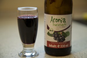 Вино из черноплодной рябины: простой рецепт приготовления
