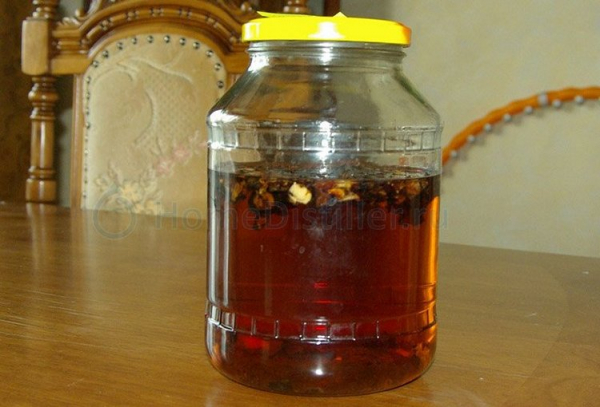 Настойка золотого корня (радиолы розовой) в домашних условиях: как приготовить на водке, вине, спирте и рецепт водного настоя