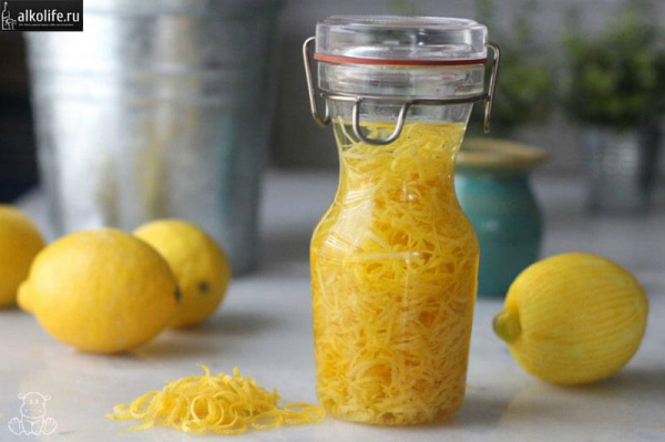 Лимонная настойка &mdash; 4 рецепта
