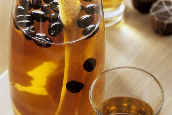 Настойка из мандариновых корок на самогоне, спирте, водке &mdash; лучшие рецепты из цедры и мякоти цитрусовых