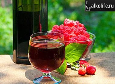 Домашнее малиновое вино: 2 лучших рецепта