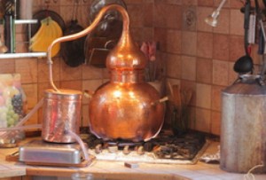 Изготовление самогона в домашних условиях
