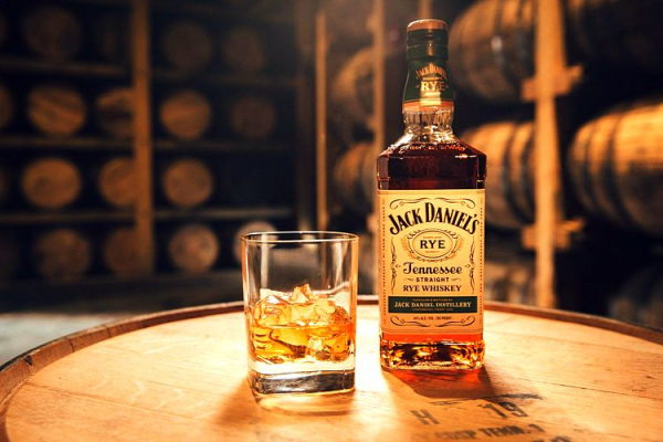 Виски Джек Дэниэлс (Jack Daniel's) &mdash; описание бренда и технология производства