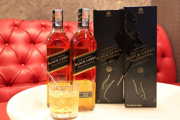 Шотландский виски Johnnie Walker (Джонни Уокер) — самый продаваемый виски на свете, цена и отзывы