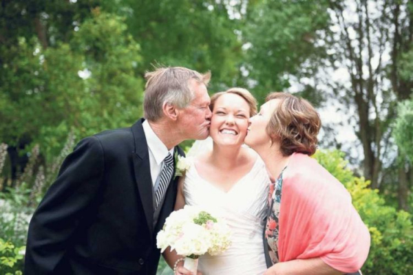 Тосты на свадьбу от родителей — как поздравить молодых оригинально и от всего сердца