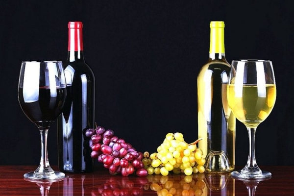 Калорийность вина &mdash; сколько калорий в бутылке и бокале сухого, красного и белого вина