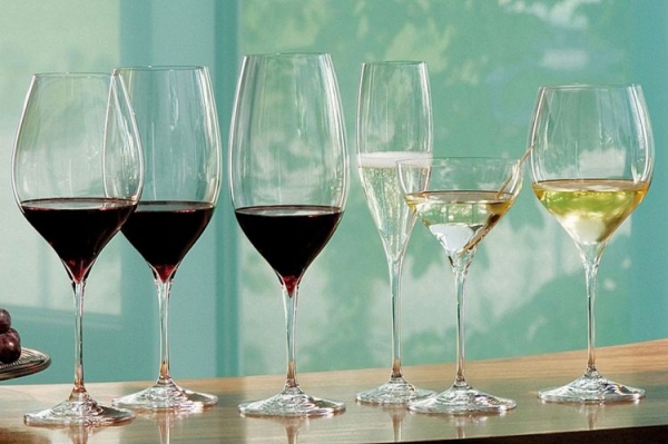 Калорийность вина — сколько калорий в бутылке и бокале сухого, красного и белого вина