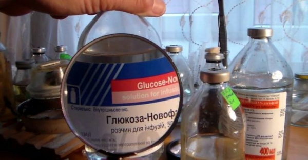 Правила и технология смягчения самогона при помощи глюкозы